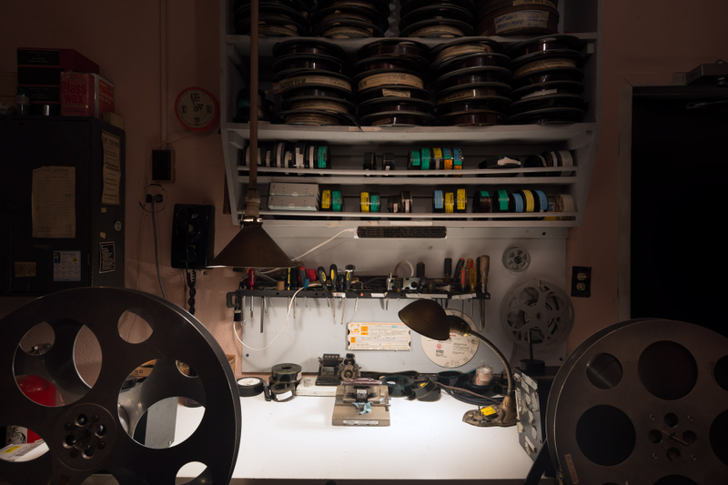 Illustration for article titled These Intimate Portraits Show the Fading World of Film Projection